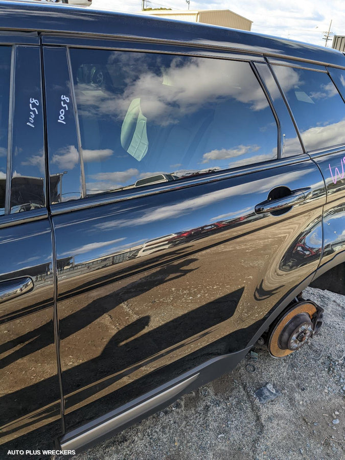 2012 LAND ROVER RANGEROVER EVOQUE LEFT DOOR MIRROR