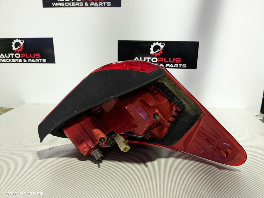 2008-2012 Toyota Rav4 Left Taillight