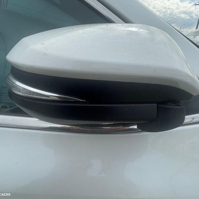 2014-2016 Toyota Kluger Right Taillight