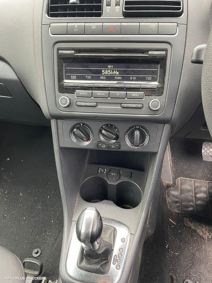 2011 Volkswagen Polo Instrument Cluster