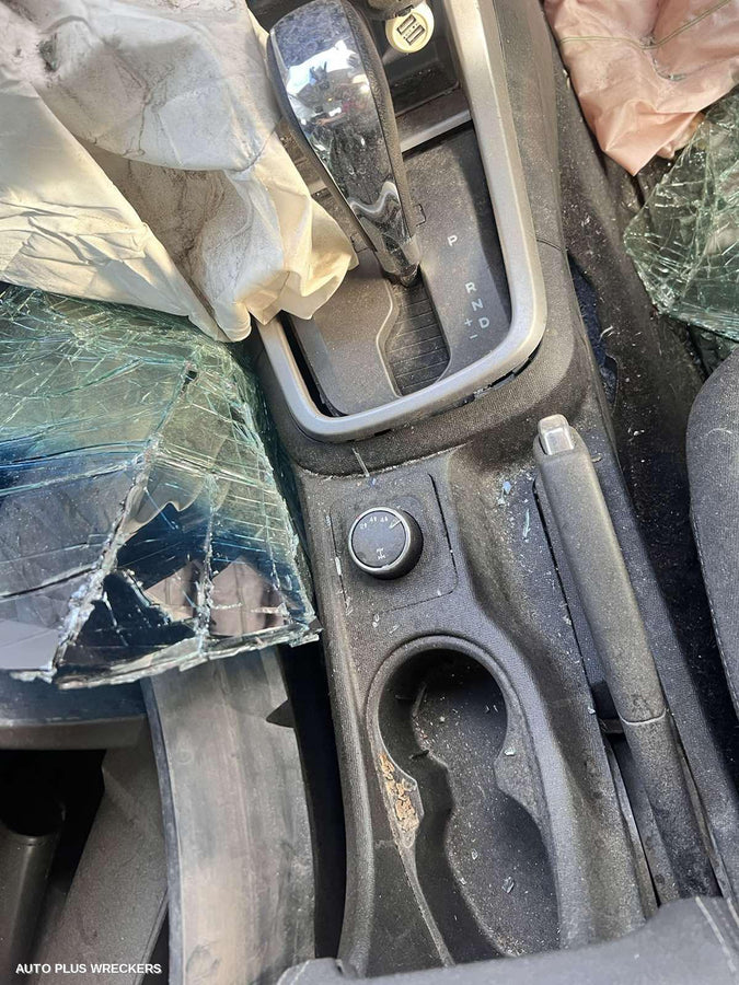 2017 Holden Colorado Headrest