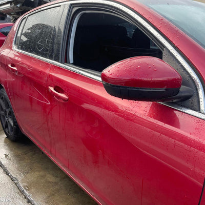 2014 Peugeot 308 Left Front Door