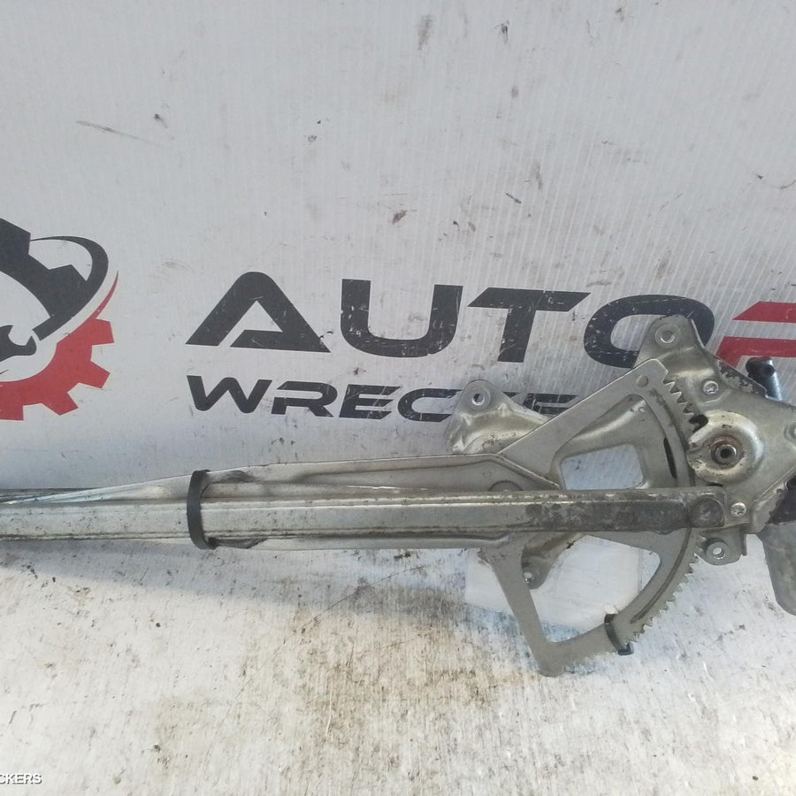 2006-2016 Toyota Yaris Left Front Window Reg Motor