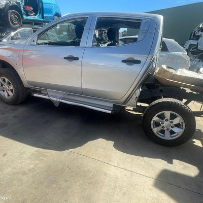 2015-2023 Mitsubishi Triton Radiator