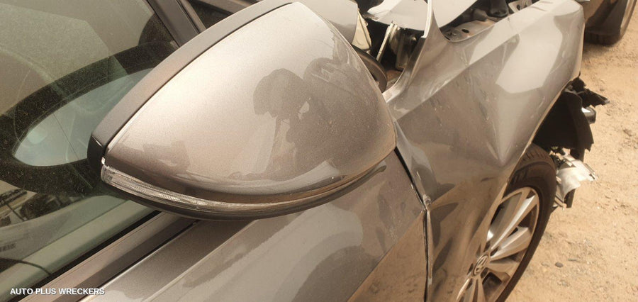 2015 Volkswagen Golf Right Door Mirror