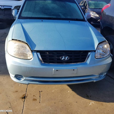 2005 Hyundai Accent Left Door Mirror