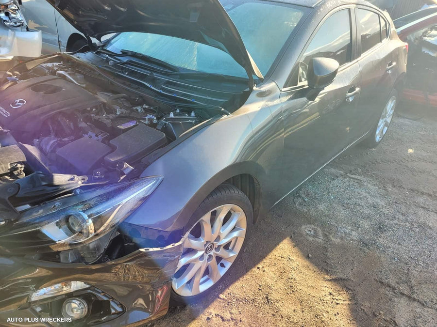 2013-2019 Mazda 3 Right Rear Door Window