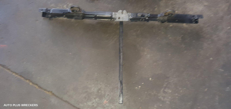 2009 Kia Carnival/grand Carnival Radiator Support