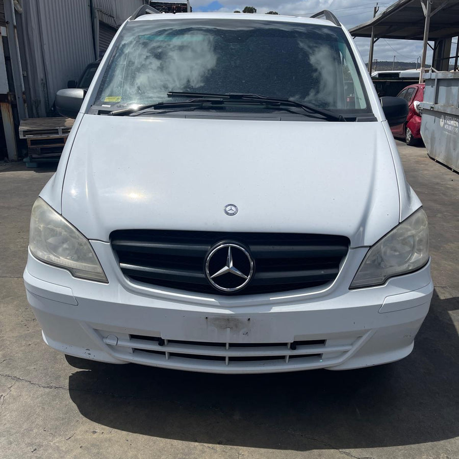 2014 Mercedes Vito Right Guard Liner