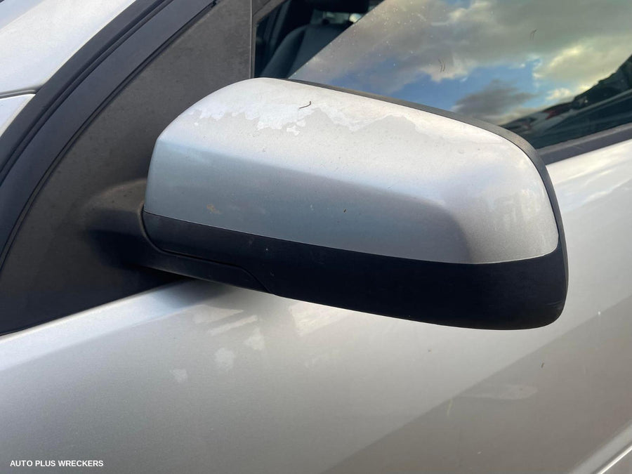 2006 Holden Commodore Right Door Mirror