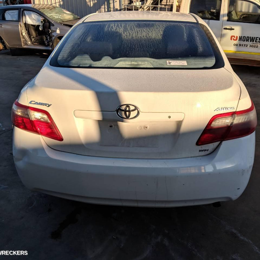 2007 Toyota Camry Door Boot Gate Lock