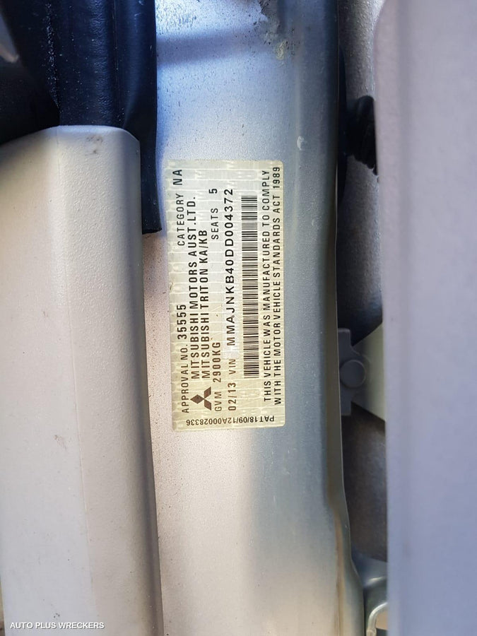 2013 Mitsubishi Triton Right Front Window Reg Motor