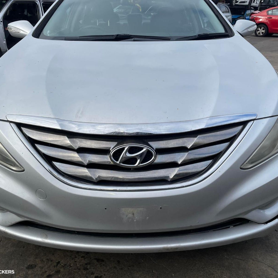 2012 Hyundai I45 Right Front Window Reg Motor