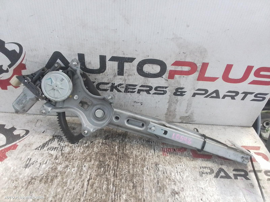 2011 Hyundai I20 Left Front Window Reg Motor