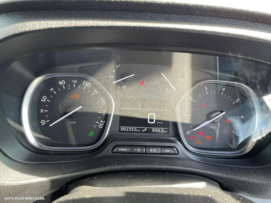 2021 Peugeot Expert Right Door Mirror