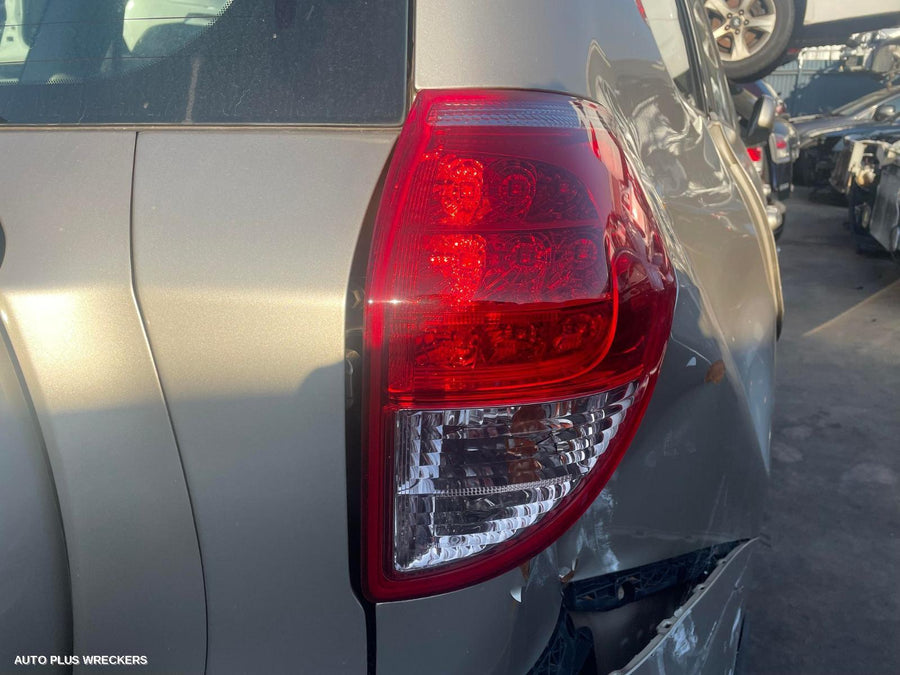 2007 Toyota Rav4 Left Rear Door Window