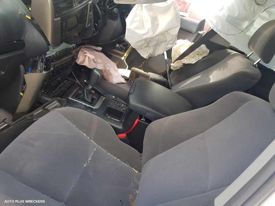 2013 Toyota Prado Radio Cd Dvd Sat Tv