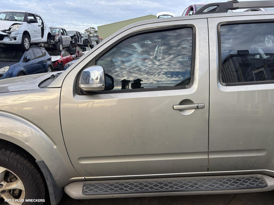 2005-2013 Nissan Pathfinder Left Front Door Window