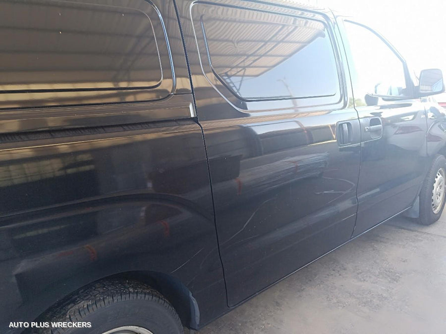 2009 Hyundai Iload/imax Right Rear Door Sliding