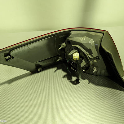 2008 Toyota Aurion Right Taillight