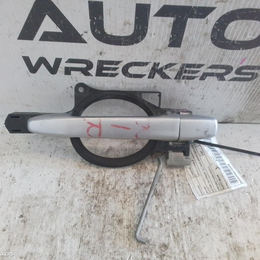 2007-2015 Mitsubishi Lancer Door Handle