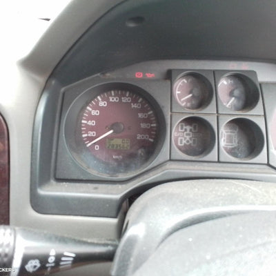 2001 Mitsubishi Pajero Left Rear Door Sliding