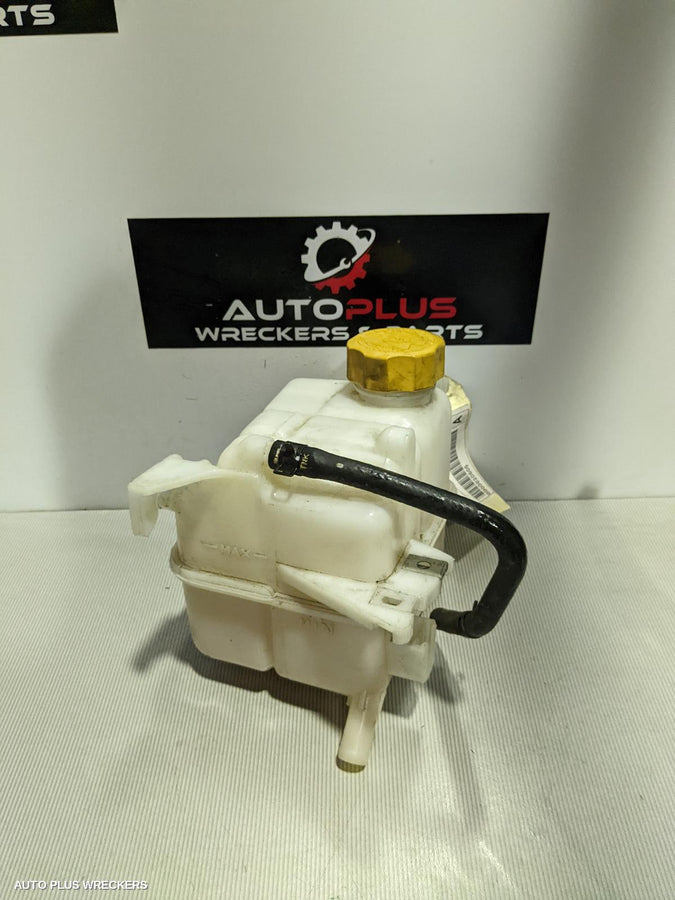 2016 Holden Captiva Overflow Bottle