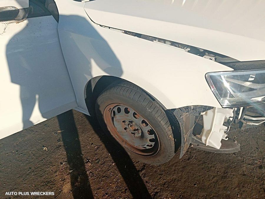 2012 Volkswagen Jetta Fan