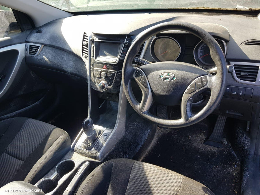 2014 Hyundai I30 Left Rear Wnd Reg Motor