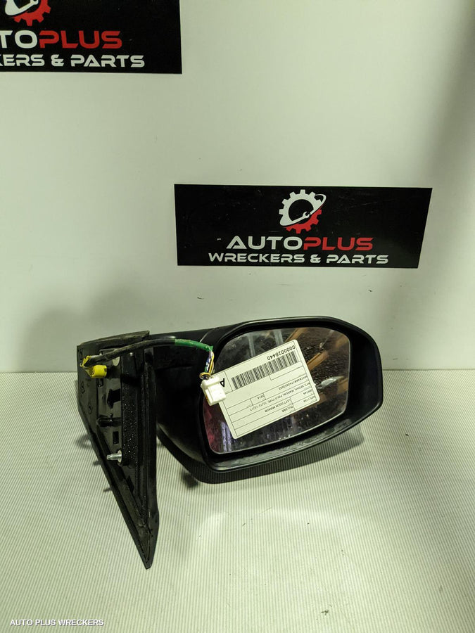 2012-2017 Nissan Pulsar Left Door Mirror