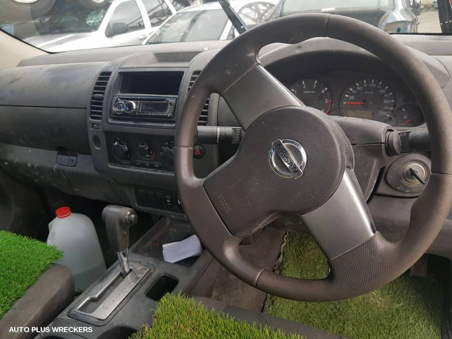2005 Nissan Navara Right Rear Door Window