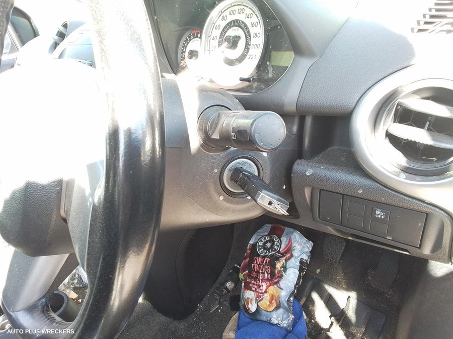 2008 Mazda 2 Left Taillight