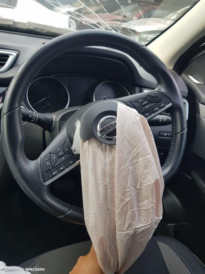 2018 Nissan Qashqai Column