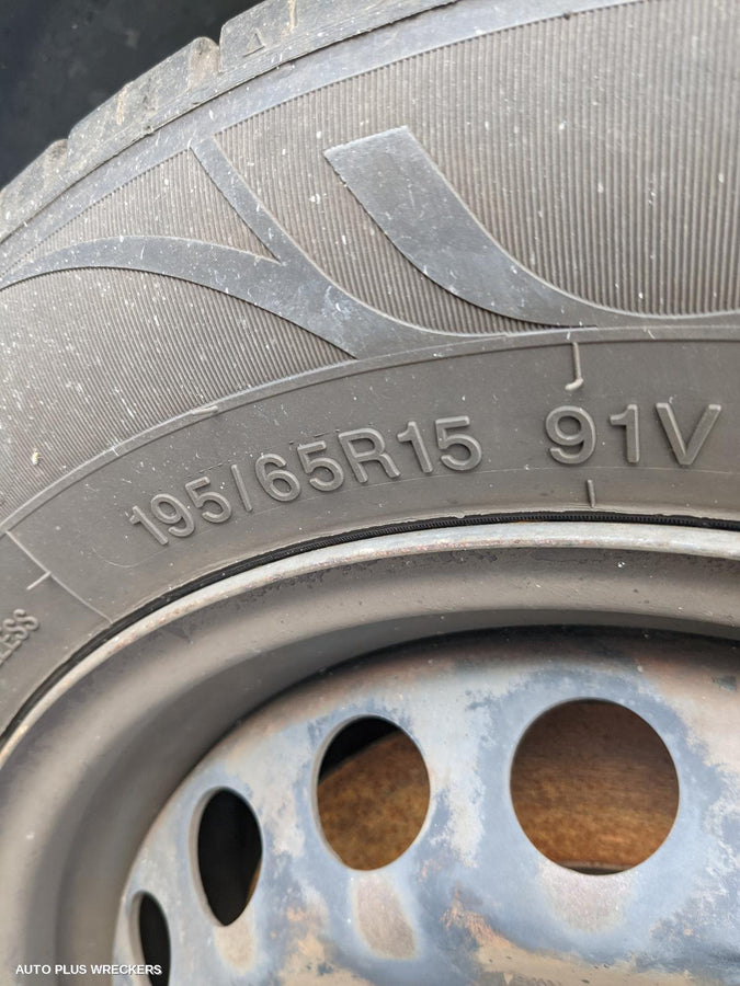 2011 VOLKSWAGEN GOLF LEFT REAR DOOR SLIDING