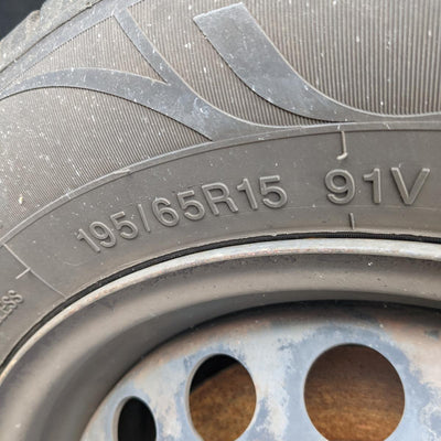 2011 Volkswagen Golf Left Rear Door Window