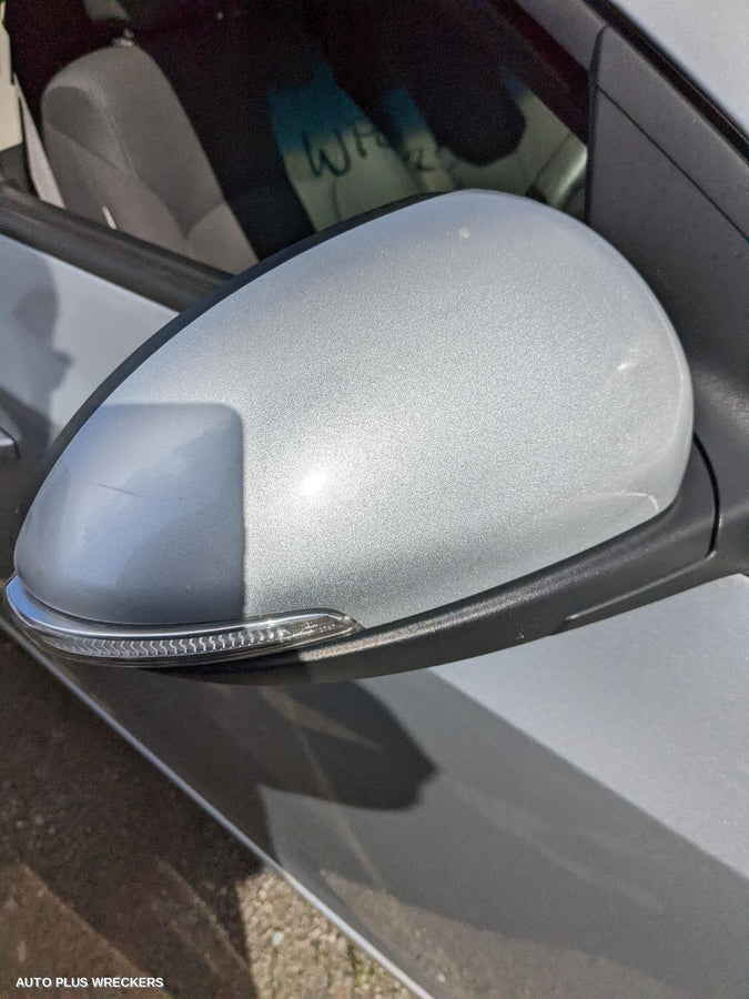 2015 Holden Cruze Right Taillight