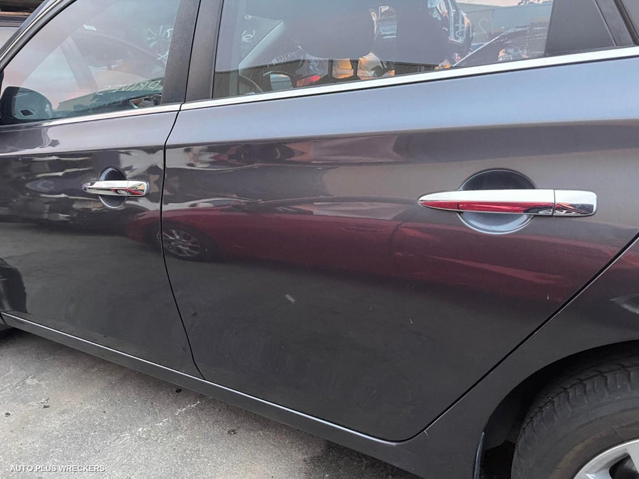 2013 Nissan Pulsar Left Headlamp