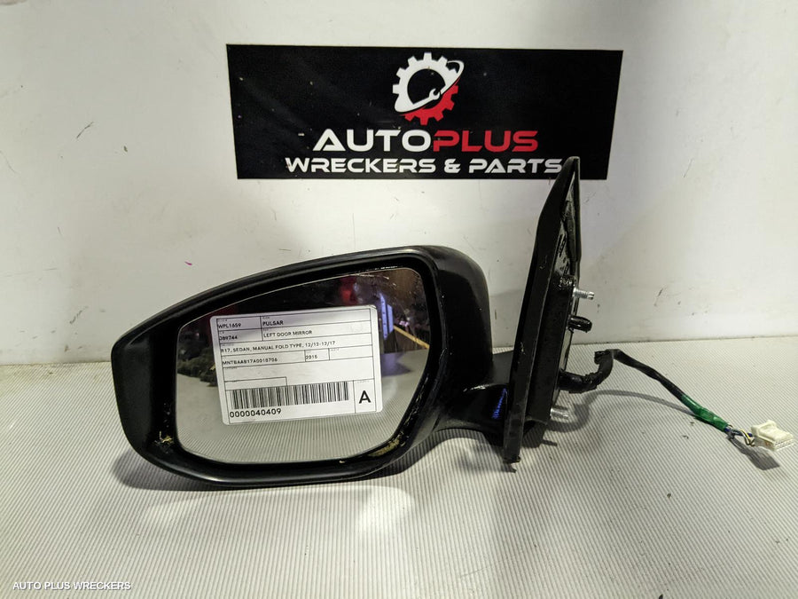 2015 Nissan Pulsar Left Door Mirror