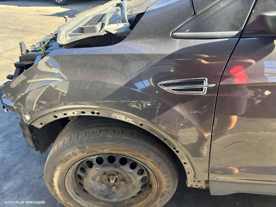 2015 Ford Kuga Left Guard