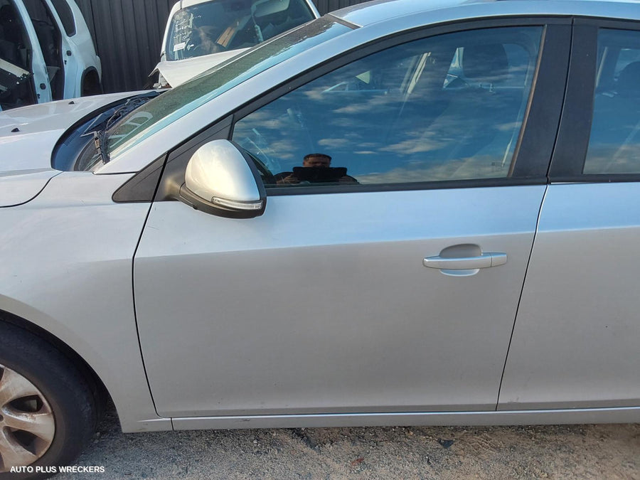 2016 Holden Cruze Right Front Door