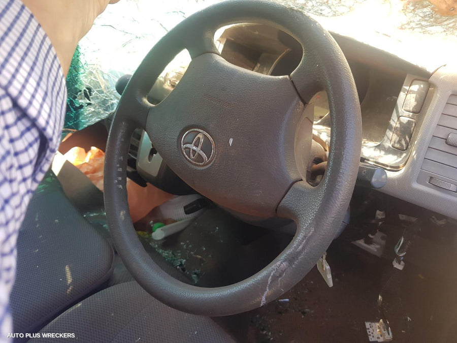 2014 Toyota Hiace Door Hinge Runner