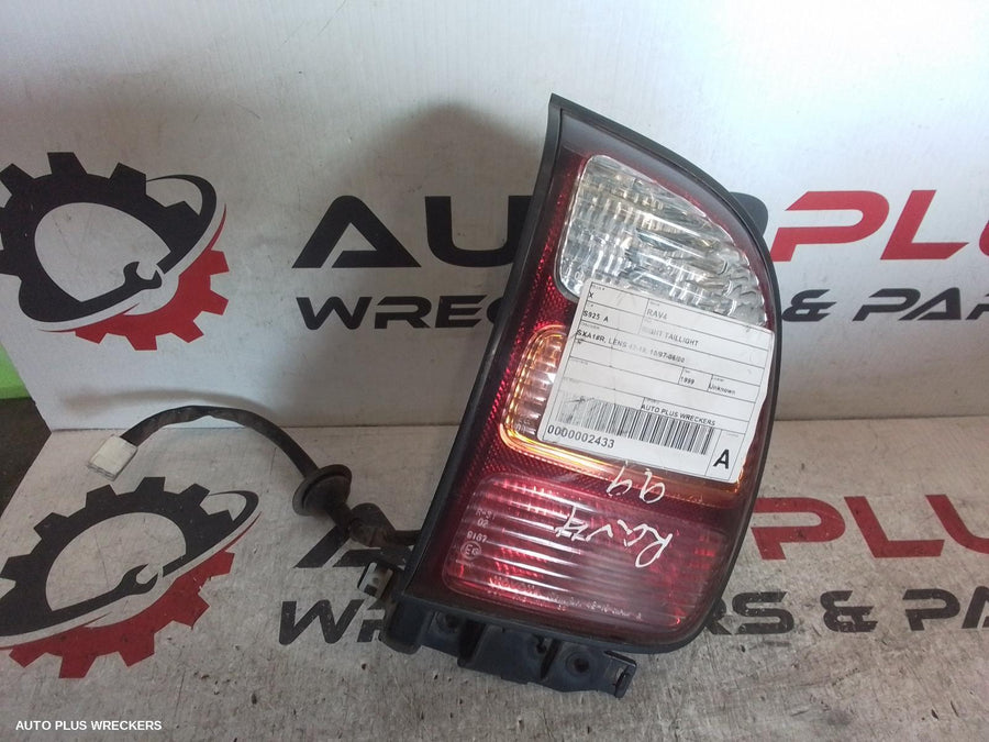 1999 Toyota Rav4 Right Taillight