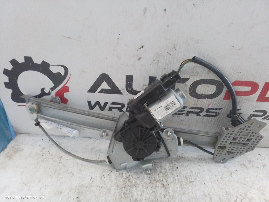 2011-2019 Hyundai Accent Right Front Window Reg Motor