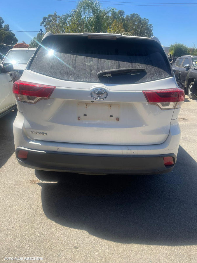 2017 Toyota Kluger Headrest