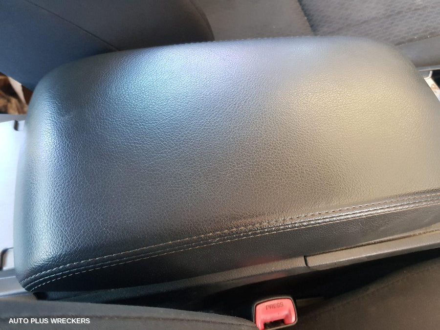 2008 Toyota Aurion Door Boot Gate Lock