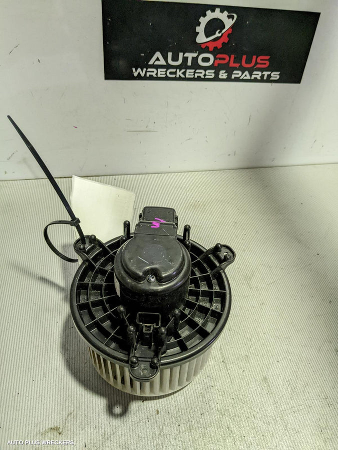 2017 Suzuki Swift Heater Fan Motor