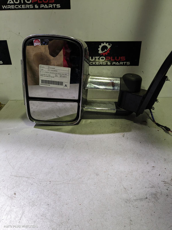2005-2007 Nissan Pathfinder Left Door Mirror
