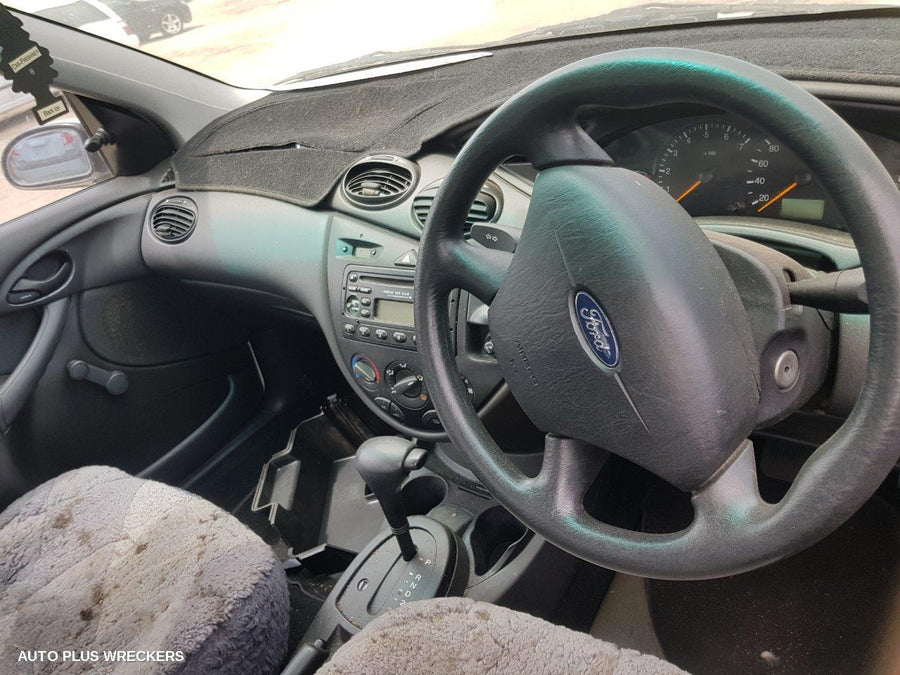 2003 Ford Focus Left Front Door
