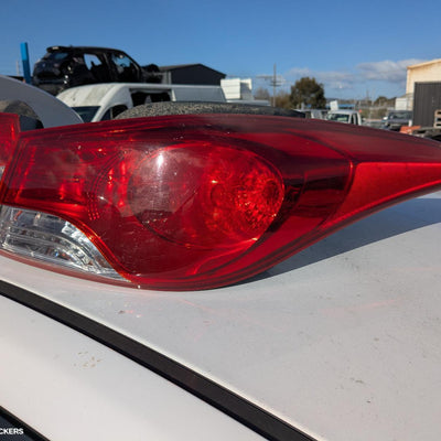 2012 Hyundai Elantra Right Taillight