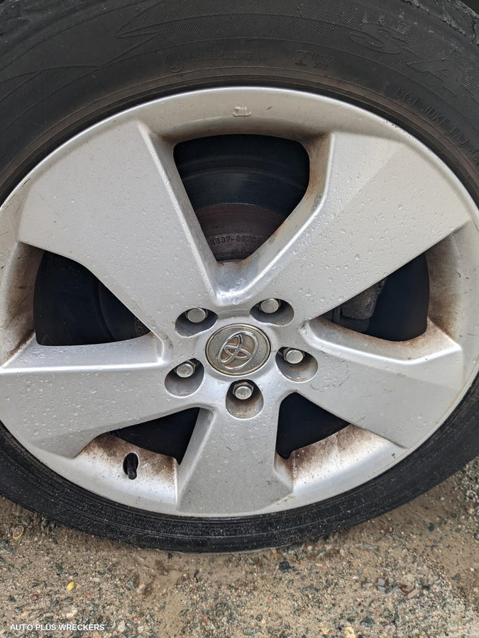 2009 Toyota Aurion Left Guard